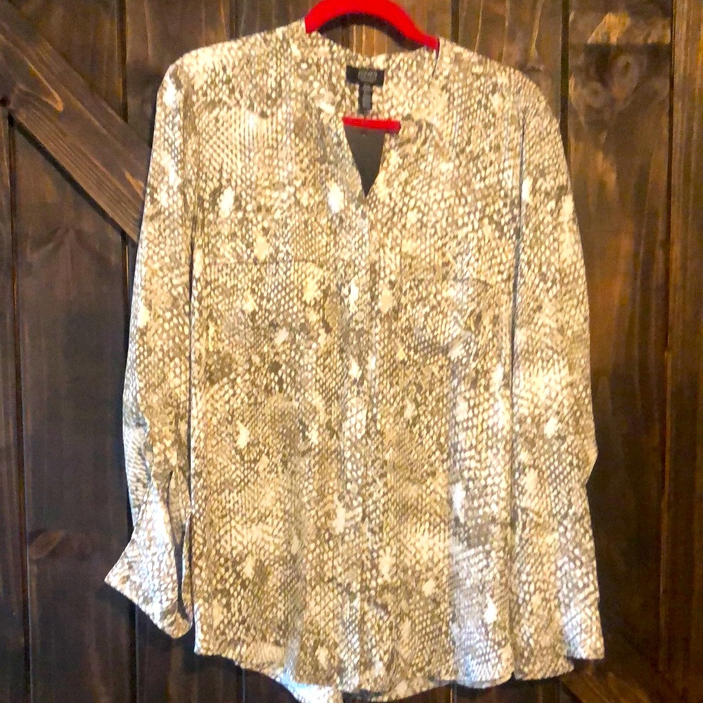 NWT - JONES New York Snakeskin Blouse